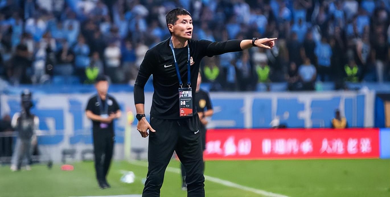 开云App-邵佳一现身河南与玉昆的比赛!三位球员或进入考察名单,引发热议